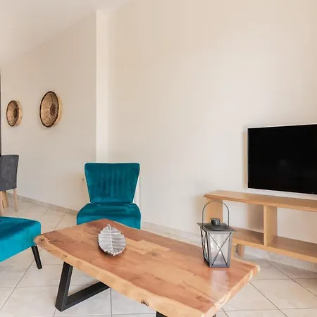 Three Graces Zakynthos Town