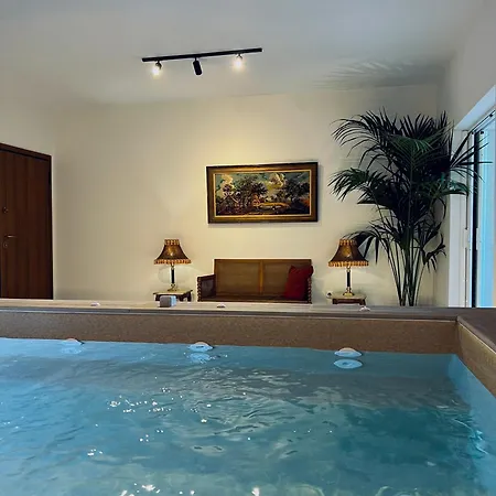 Three Graces Apartment