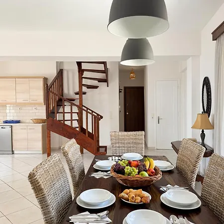 Three Graces Apartment