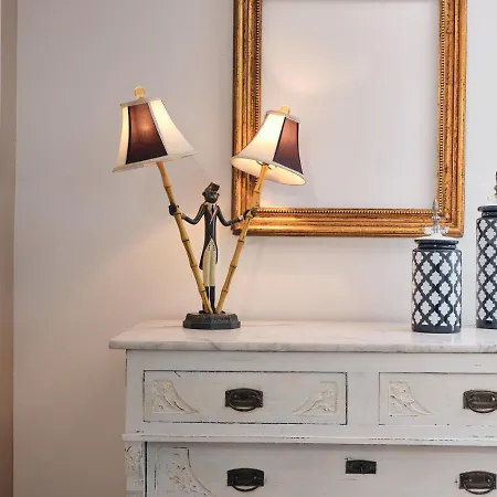 Three Graces Apartment