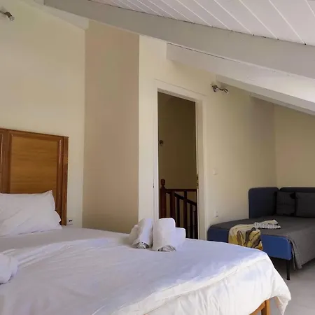 Three Graces דירה זקינטוס טאון